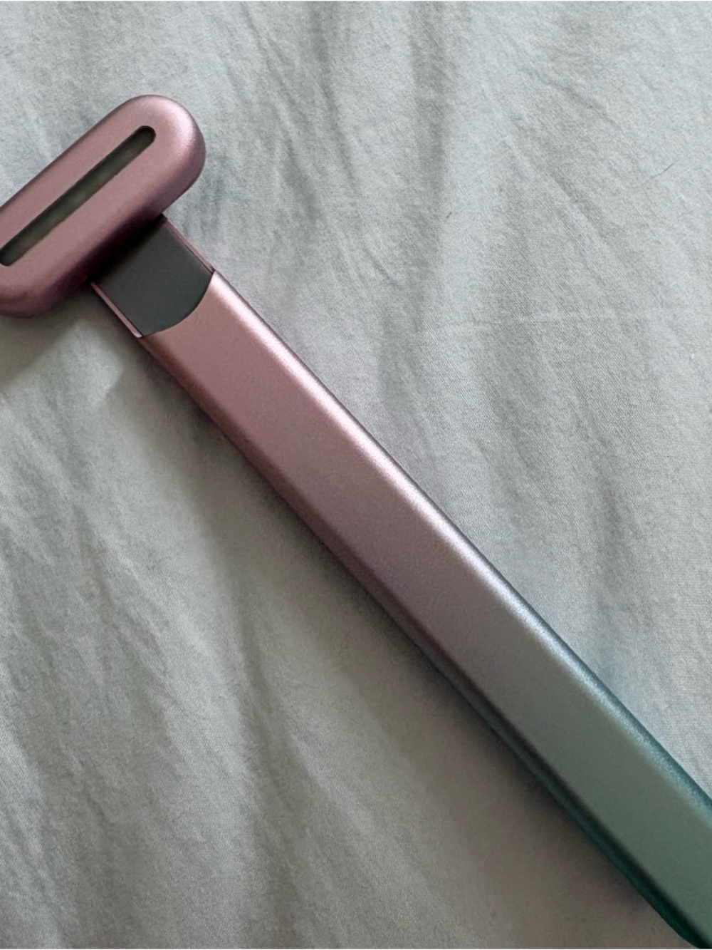 Solawave Red Light Therapy LED Wand - Ombré edition